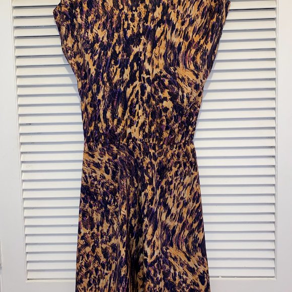 Patterned Dress - Picture 2 of 2